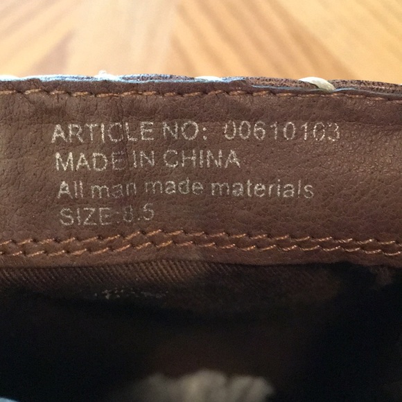 SouthWest Style Soft Faux Leather Boots - Picture 6 of 8